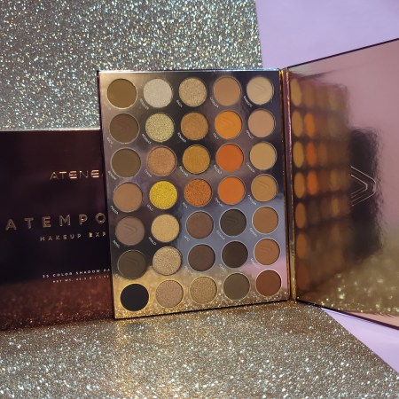 Paleta de Sombras Atemporal Atenea